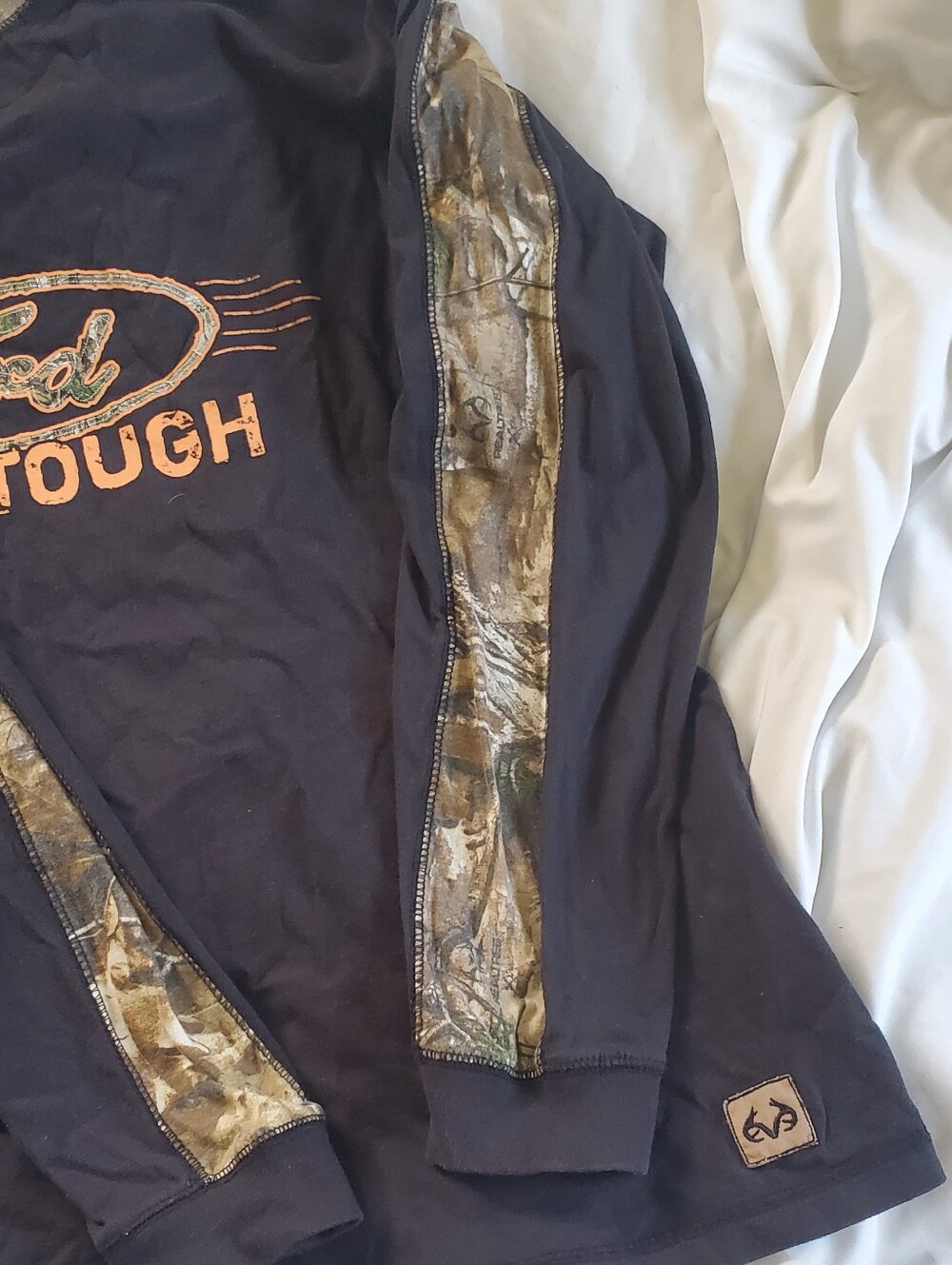 Realtree By Buckhorn River 'Built Ford Tough' Long-Sleeved T-Shirt, Size XL - Picture 7 of 14